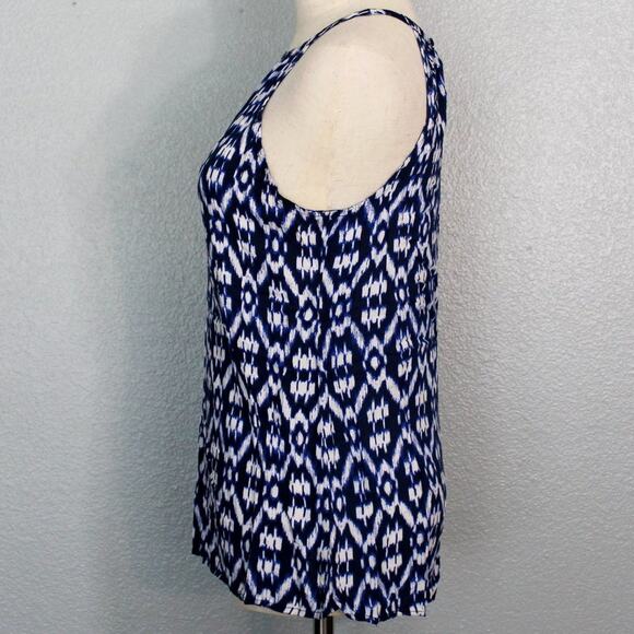 Old Navy Patterned High Neck Lightweight Sleeveless Top Size M - Picture 4 of 10